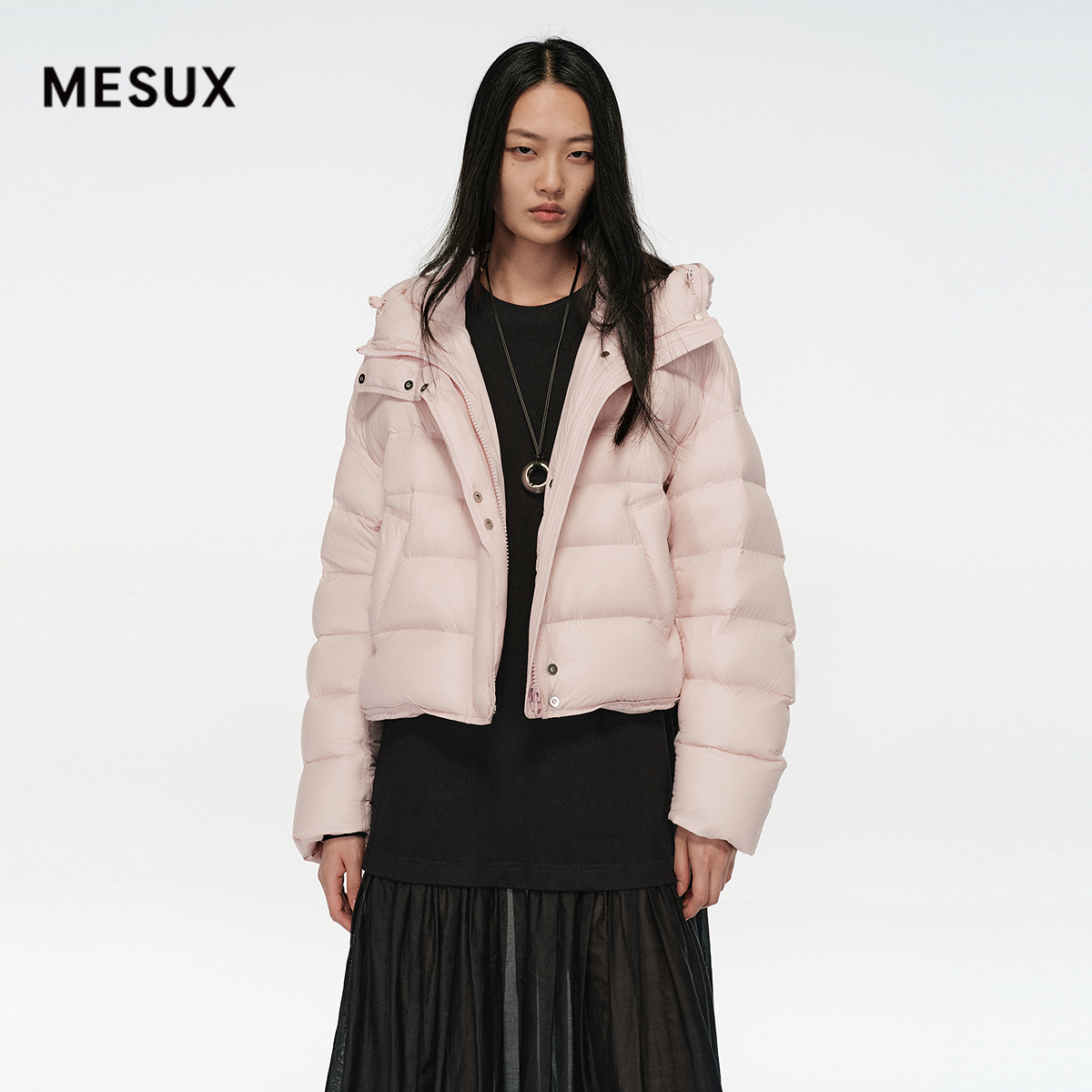 MESUX米岫25冬量感暖核高密防风运动连帽抽绳短款羽绒服MNWSL201