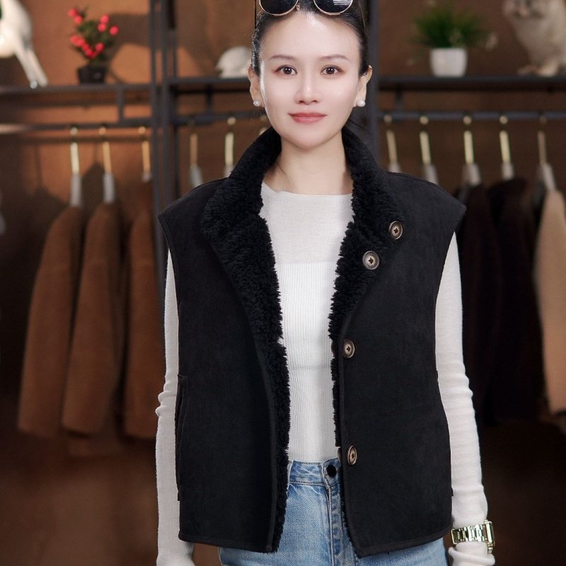 582海宁2025年新款羊毛马甲休闲时尚保暖女士两面穿短外套百搭