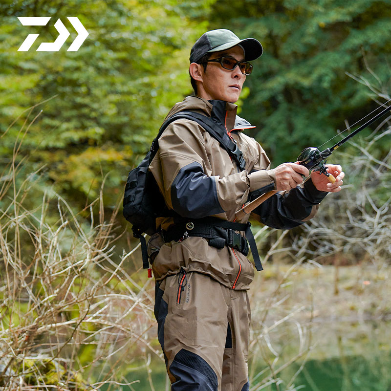 达亿瓦DR-1323JGORE-TEX冲锋衣