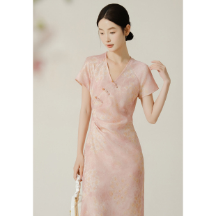 气质新中式 SHIBAI拾白 盘扣夏季 国风简约修身 减龄V领连衣裙 粉岚