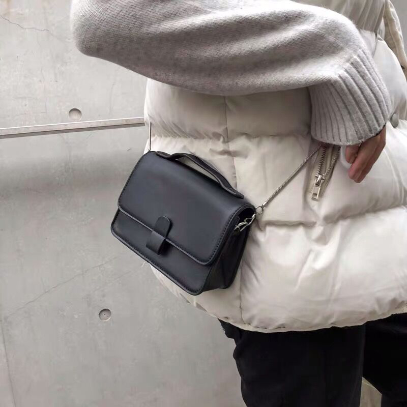 小ck包包女2020新款简约百搭韩版ins学生洋气小巧森系超火斜挎包在类目 箱包皮具/热销女包/男包, 女士包袋中 - 来自Buy2taobao.com提供专业的淘宝代购服务