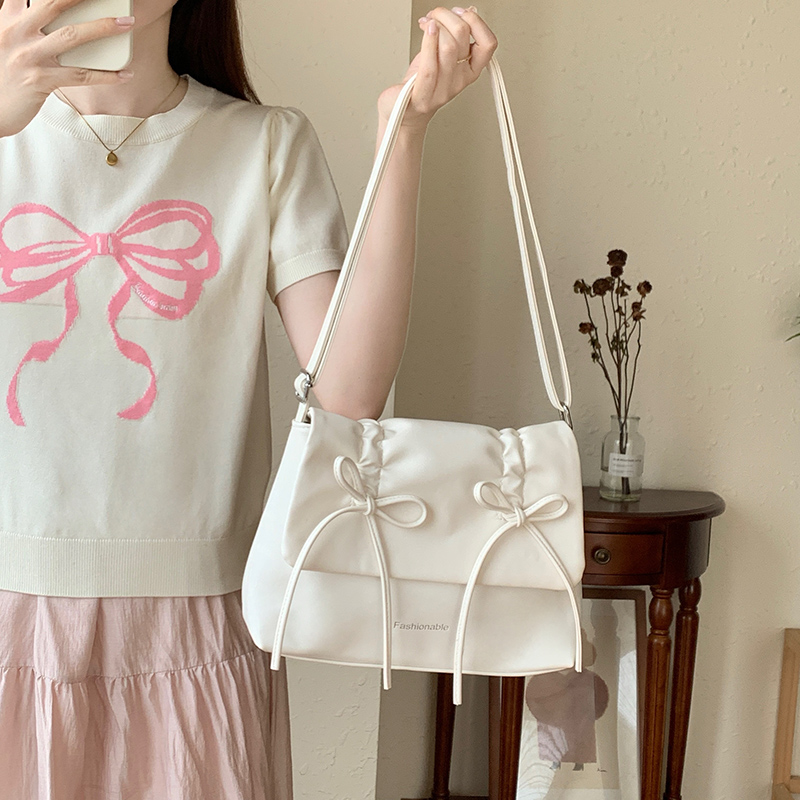 甜美蝴蝶结包包女2024新款潮单肩斜挎包少女大容量通勤学生托特包