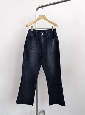 GOLDEN BARRY|金和百瑞26年早春506030黑色微喇九分显瘦牛仔裤女