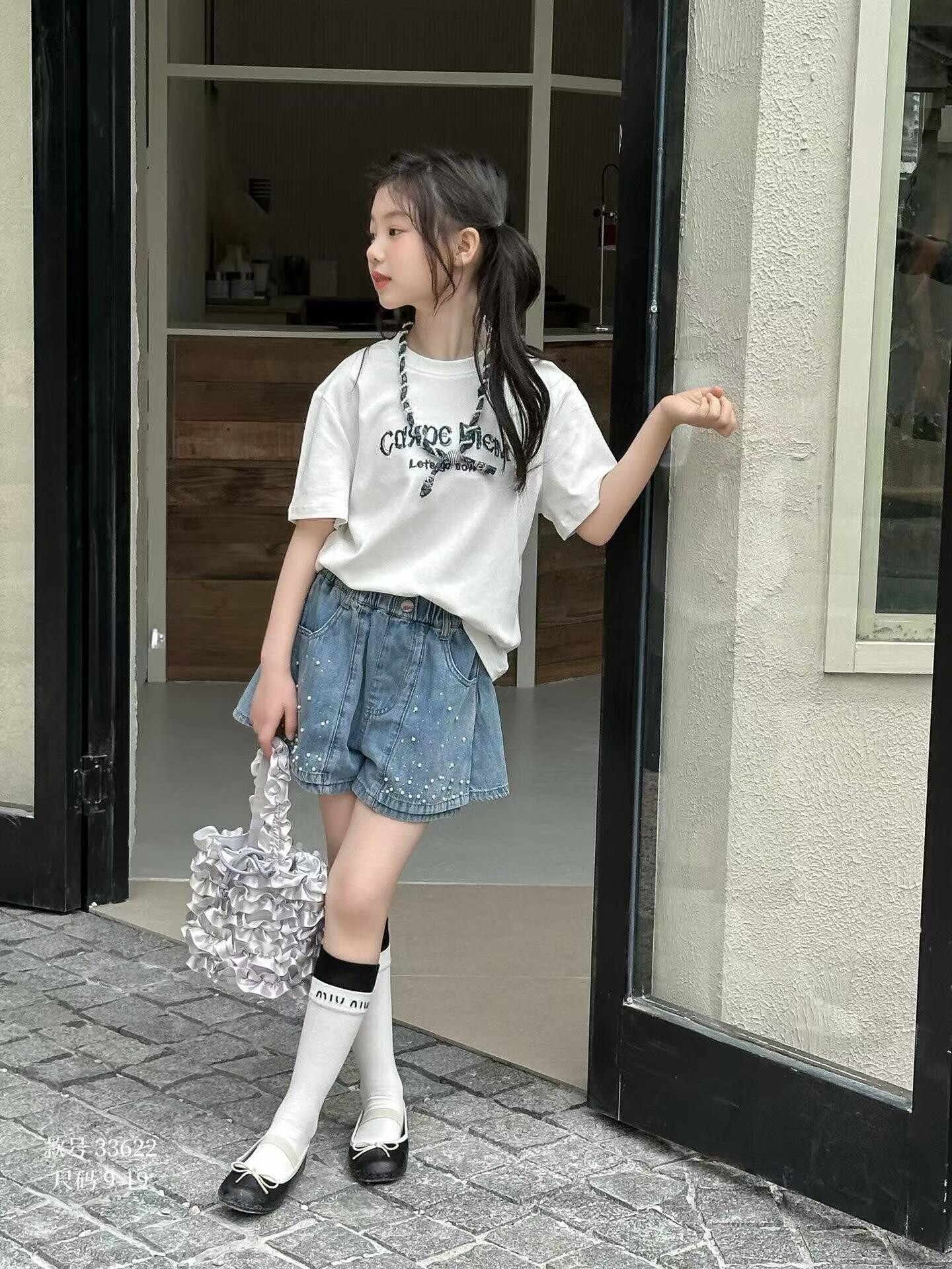 女童洋气牛仔裤裙2026夏款中大童韩版甜美百搭重工珍珠百褶短裤裙