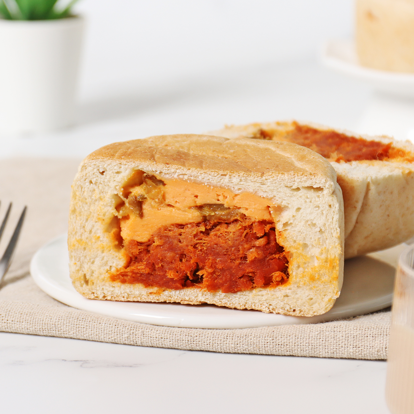 橡木盾番茄乌梅辣松乳酪车轮饼