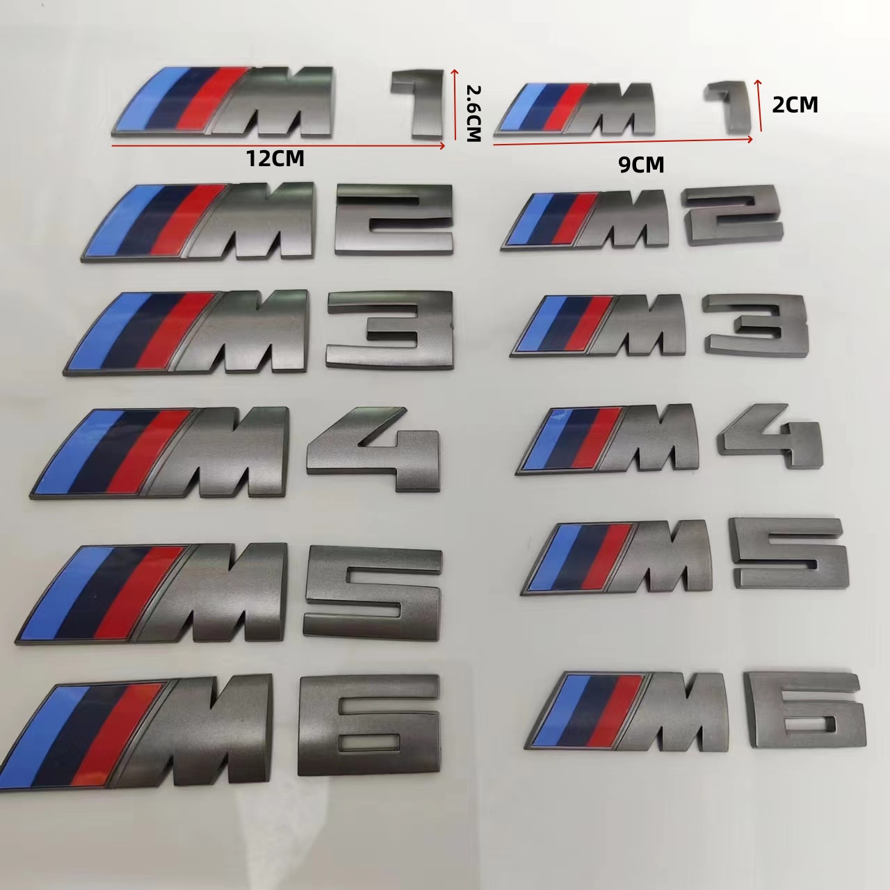适用于新款宝马钛灰色M1 M2 M3 M4 M5 M6 M7 M8车标后尾车贴改装