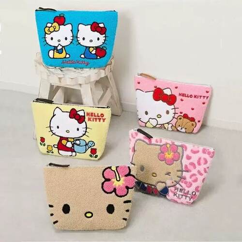 现货日系三丽鸥Kitty毛绒刺绣化妆包可爱卡通学生文具笔袋收纳包