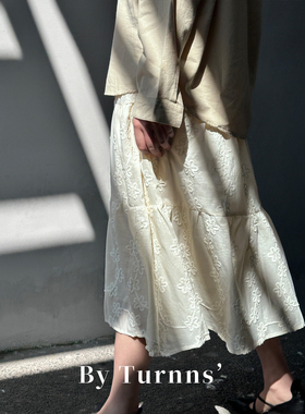 By turnns｜半溪花影｜春季温柔刺绣提花裙高松紧腰显瘦A字半身裙