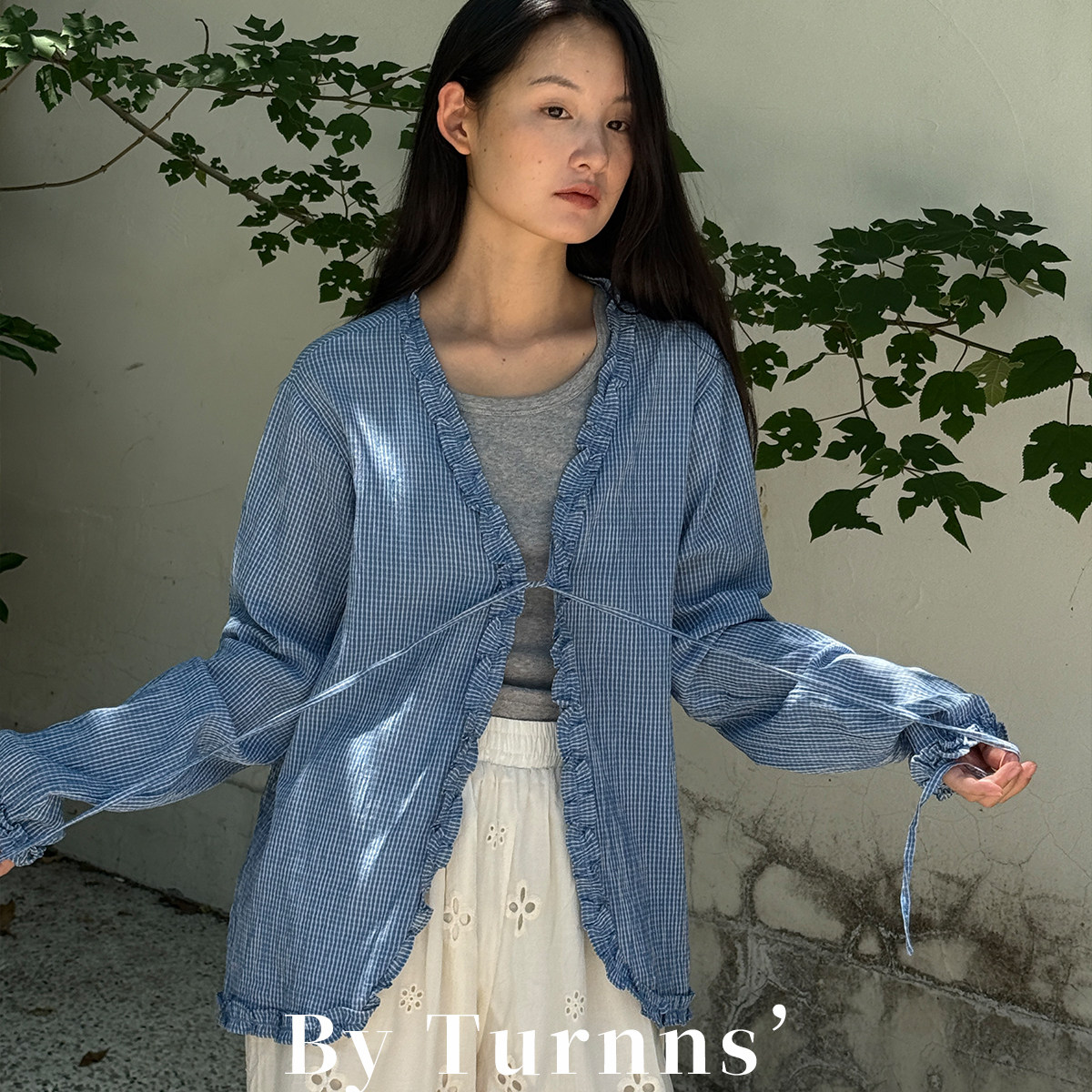 By turnns｜蓝花楹｜V领木耳边细格纹百搭长袖衬衫防晒开衫外套
