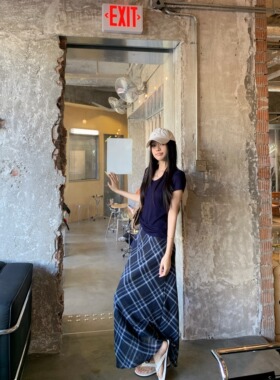 MM谢谢家大码胖mm套装百搭休闲上衣遮肚显瘦蓝调格纹半身裙两件套