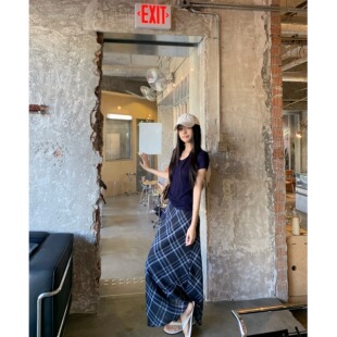 MM谢谢家大码 百搭休闲上衣遮肚显瘦蓝调格纹半身裙两件套 胖mm套装