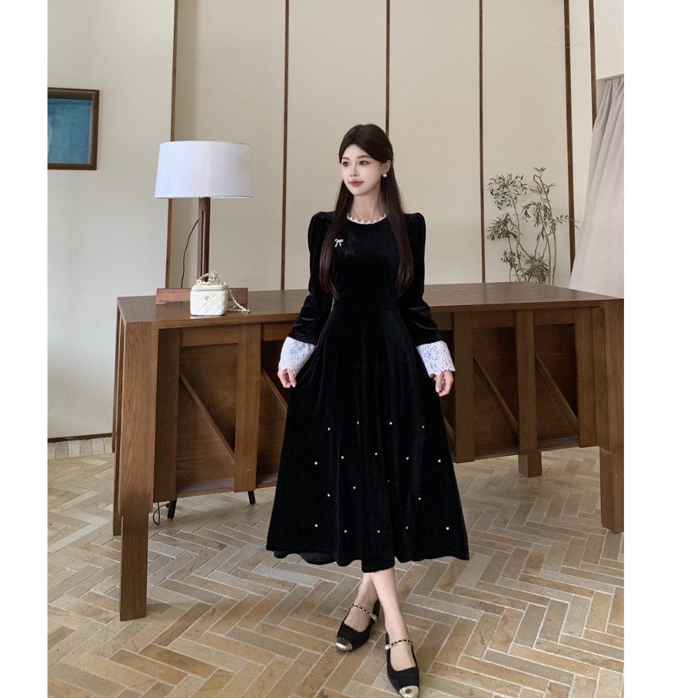 蕾丝连衣裙2025秋复古丝绒裙子