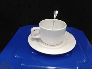 A5仿瓷口杯密胺杯美耐皿塑料杯具白色单耳咖啡杯带底碟勺子200ml