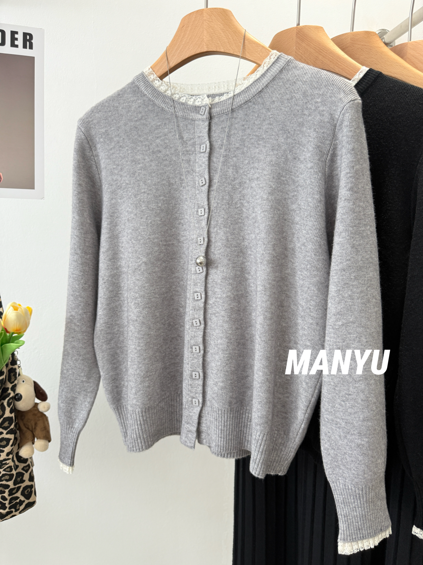 韩系蕾丝拼接针织开衫女