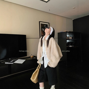 区区欧阳 落肩仿羊毛圈圈呢子外套女冬季加厚宽松复古毛呢大衣