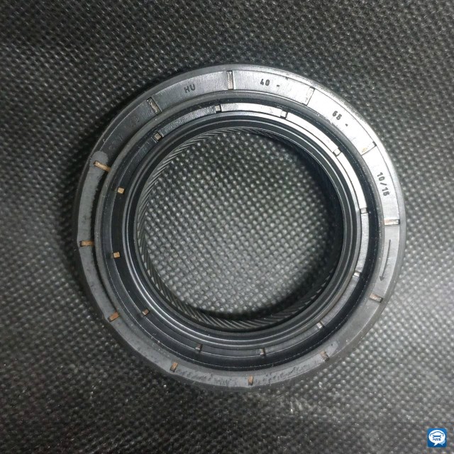 40-65-10/15奔驰C级/CLS/E级/S级/GLK/X204差速器油封40X65X10/15