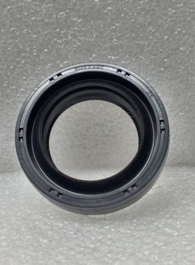 BH5249E  90043-11321  尺寸 30X46X11mm 汽车油封