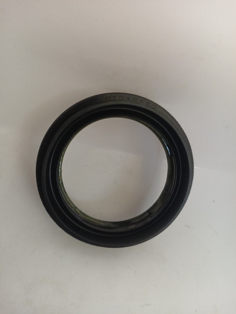 MT045A20 奔跑者2TR-FE 分动箱后油封