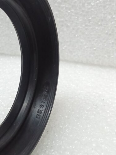 BE3146E 尺寸 40X56X9/15mm 半轴油封