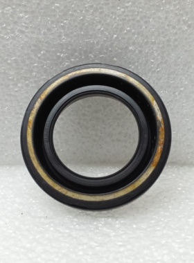 13276-31U10  尺寸 27X45X7.5/11mm 火花塞油封