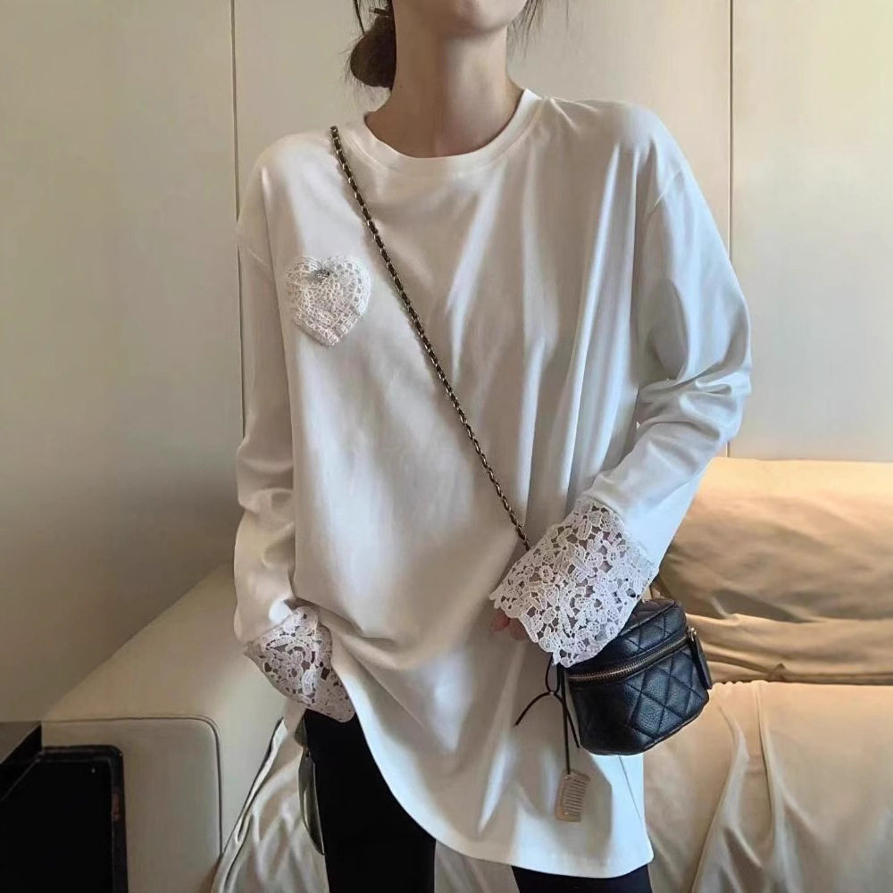 爱心拼接蕾丝刺绣圆领打底衫女秋T恤