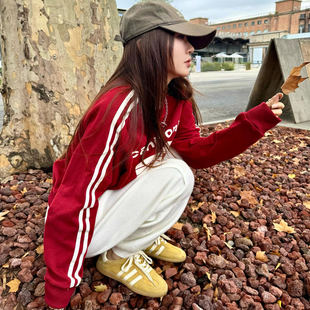 叶子小姐 字母印花拼色女圆领宽松套头运动休闲外套 数字卫衣