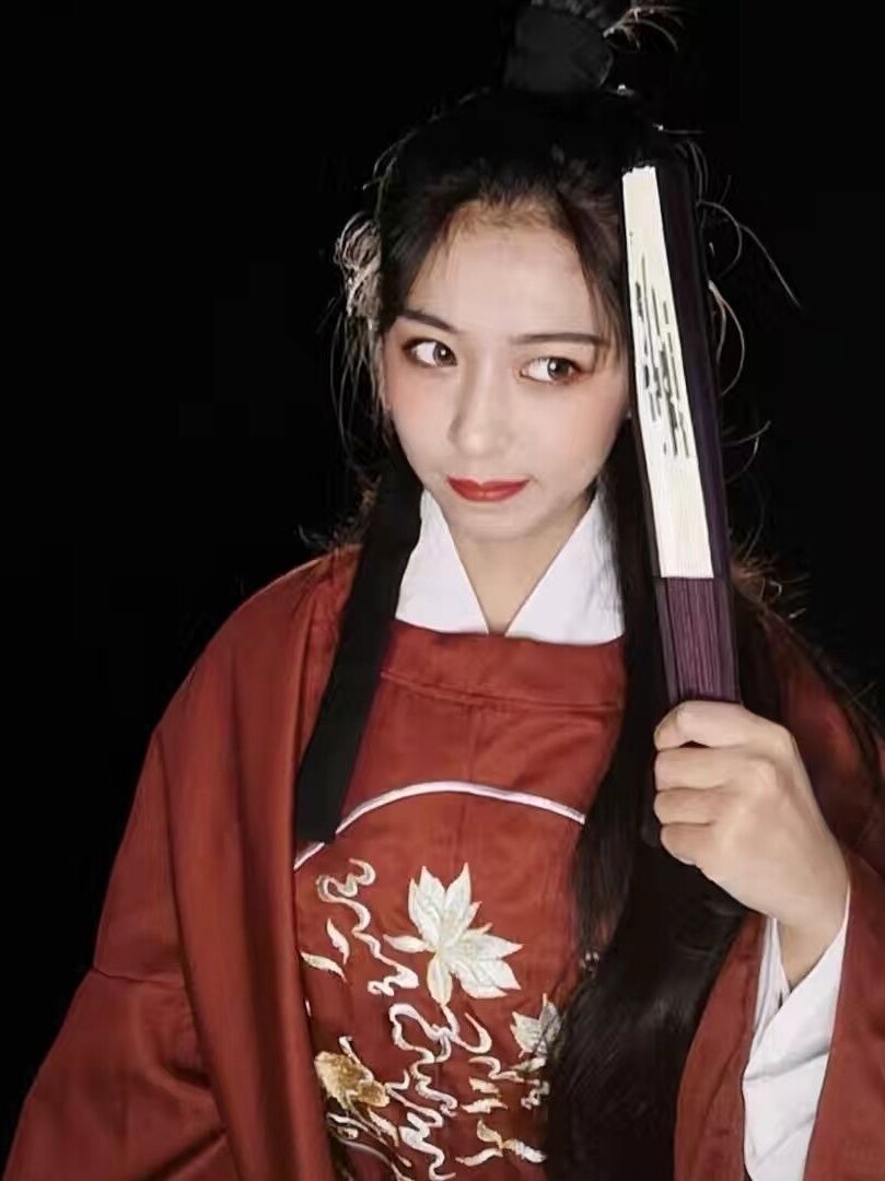 圆领袍白菜价刺绣男女情侣明制袍汉服半身裙