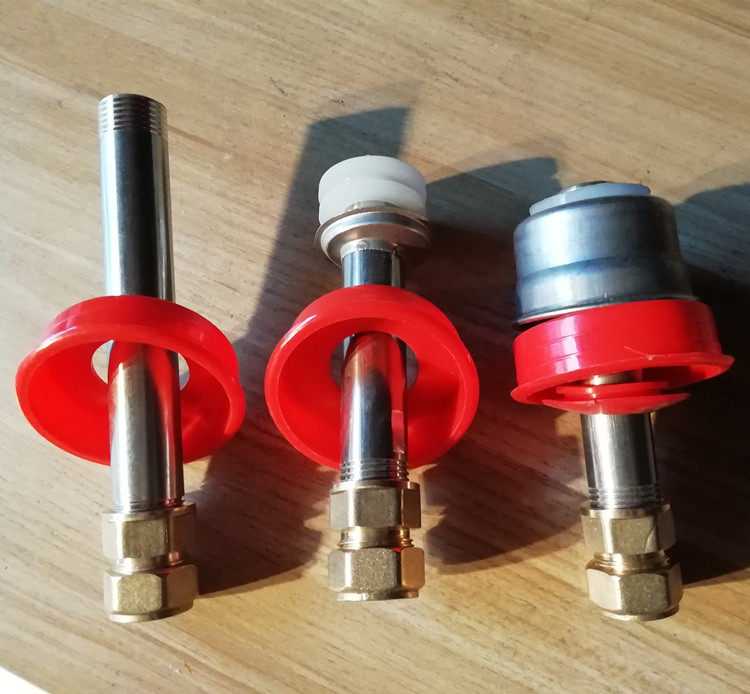 通用型太阳能热水器进出水溢流排气口排垢堵头塞子塑料红盖子支撑