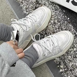 诗歌兰女鞋2025秋季新款时尚真皮厚底增高休闲鞋简约百搭运动板鞋