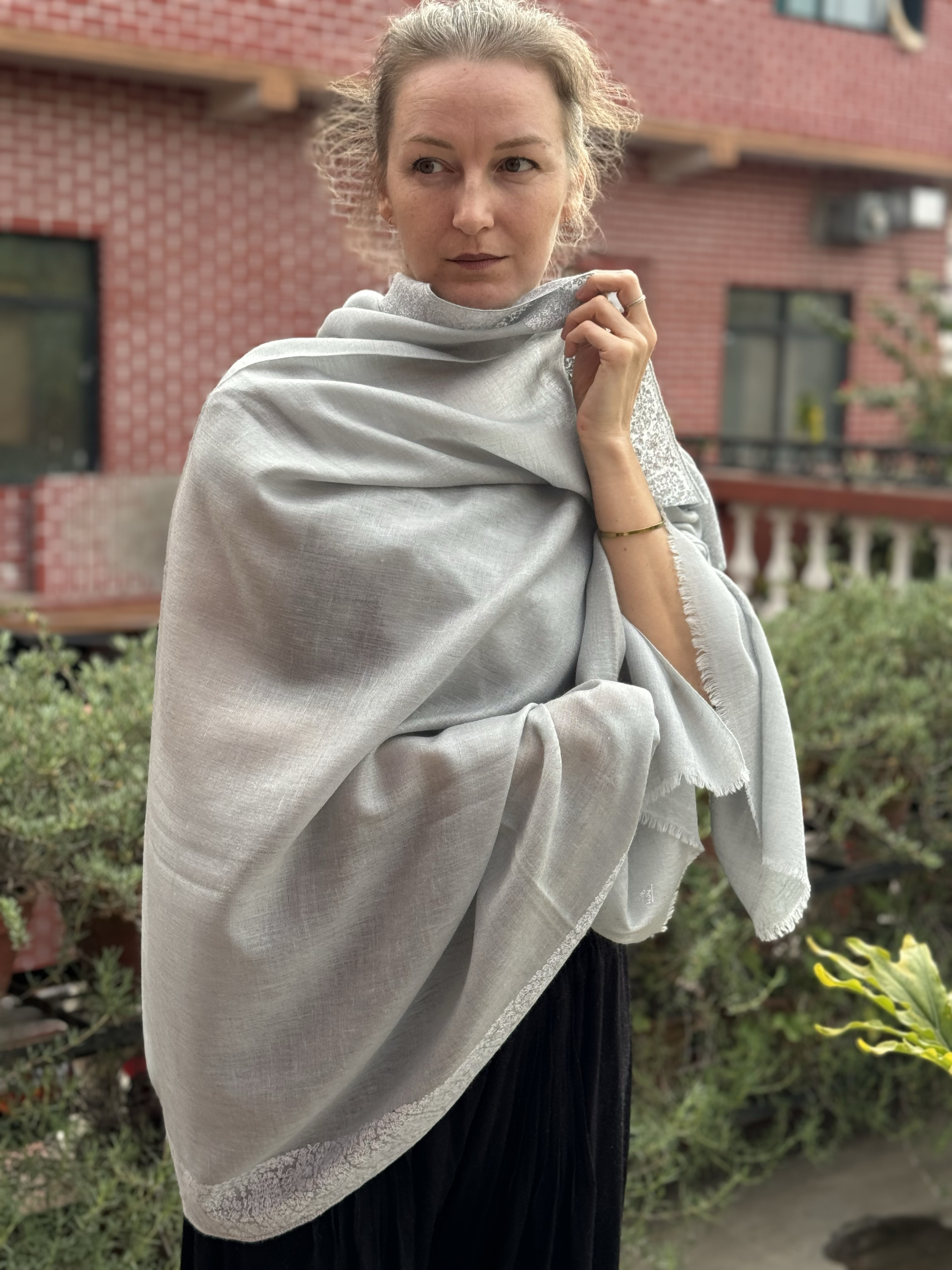 Pashmina克什米尔手工刺绣高山山羊绒披肩