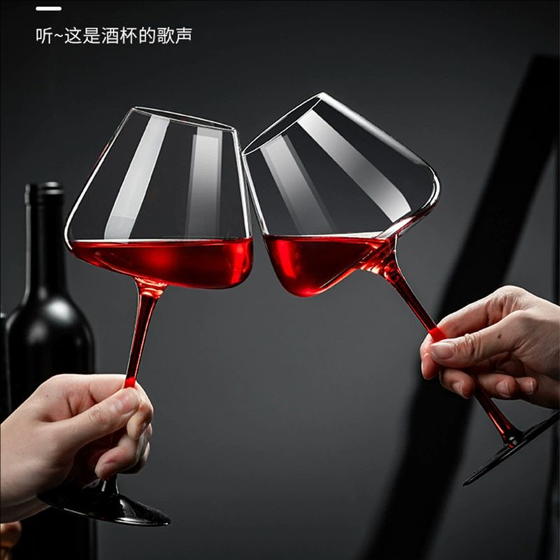 轻奢黑领结勃艮第红酒杯