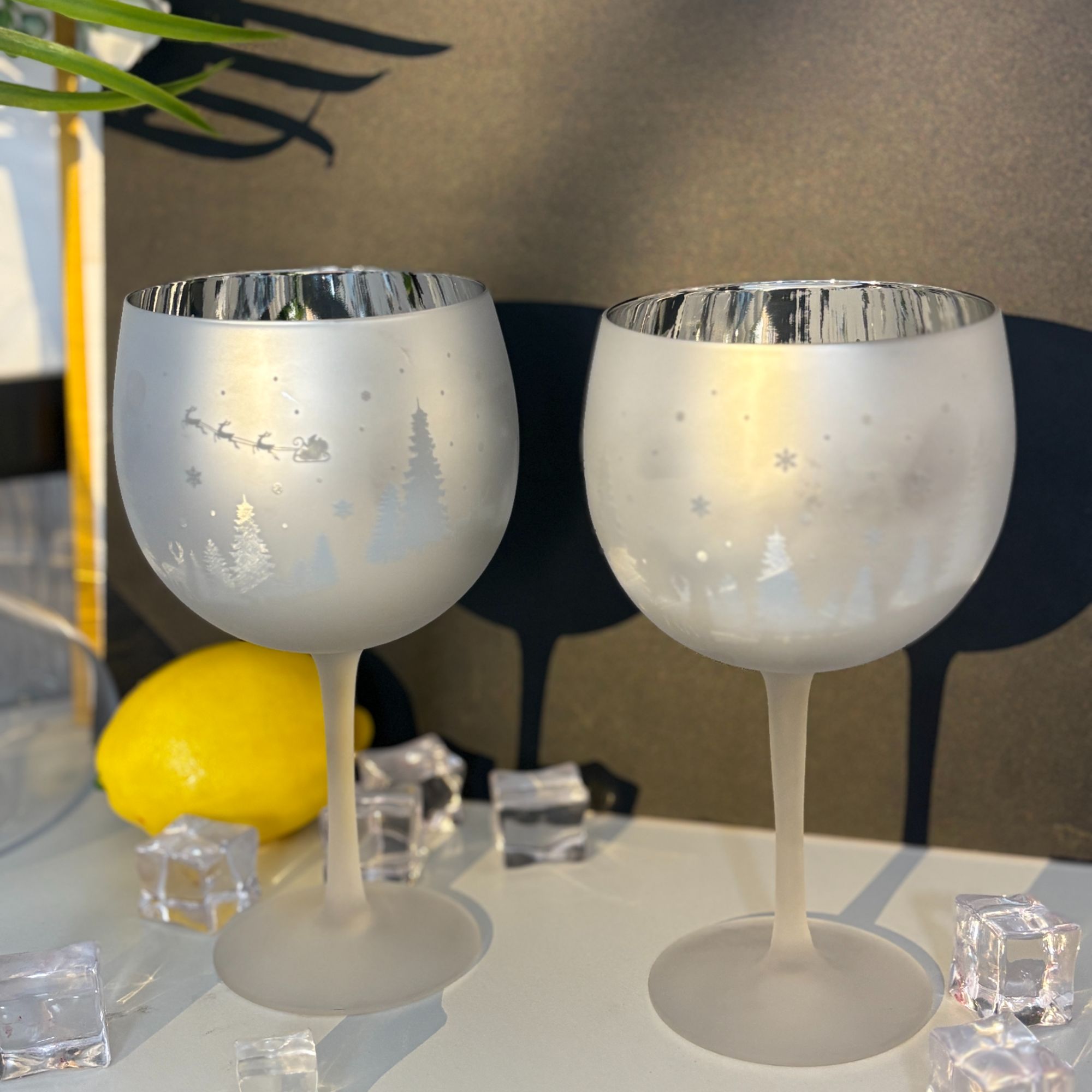 圣诞红酒杯网红氛围玻璃大肚酒杯