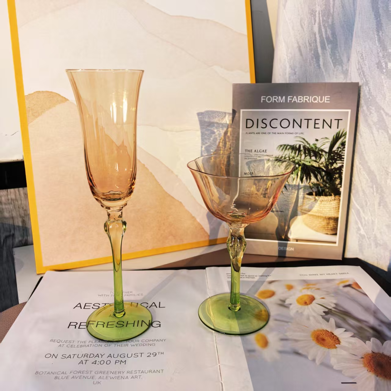 复古渐变色高脚杯感花瓣口香槟杯