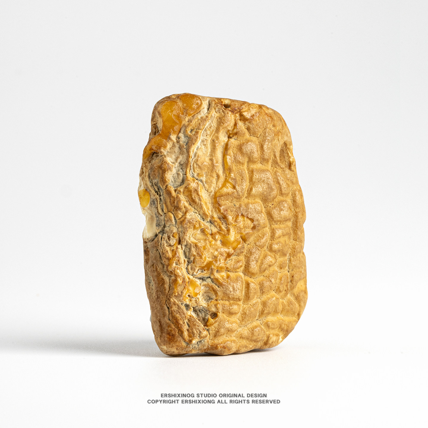 馆藏级孤品·师兄收藏俄料原皮妖孽全皮独特瓷白蜜蜡手把摆件