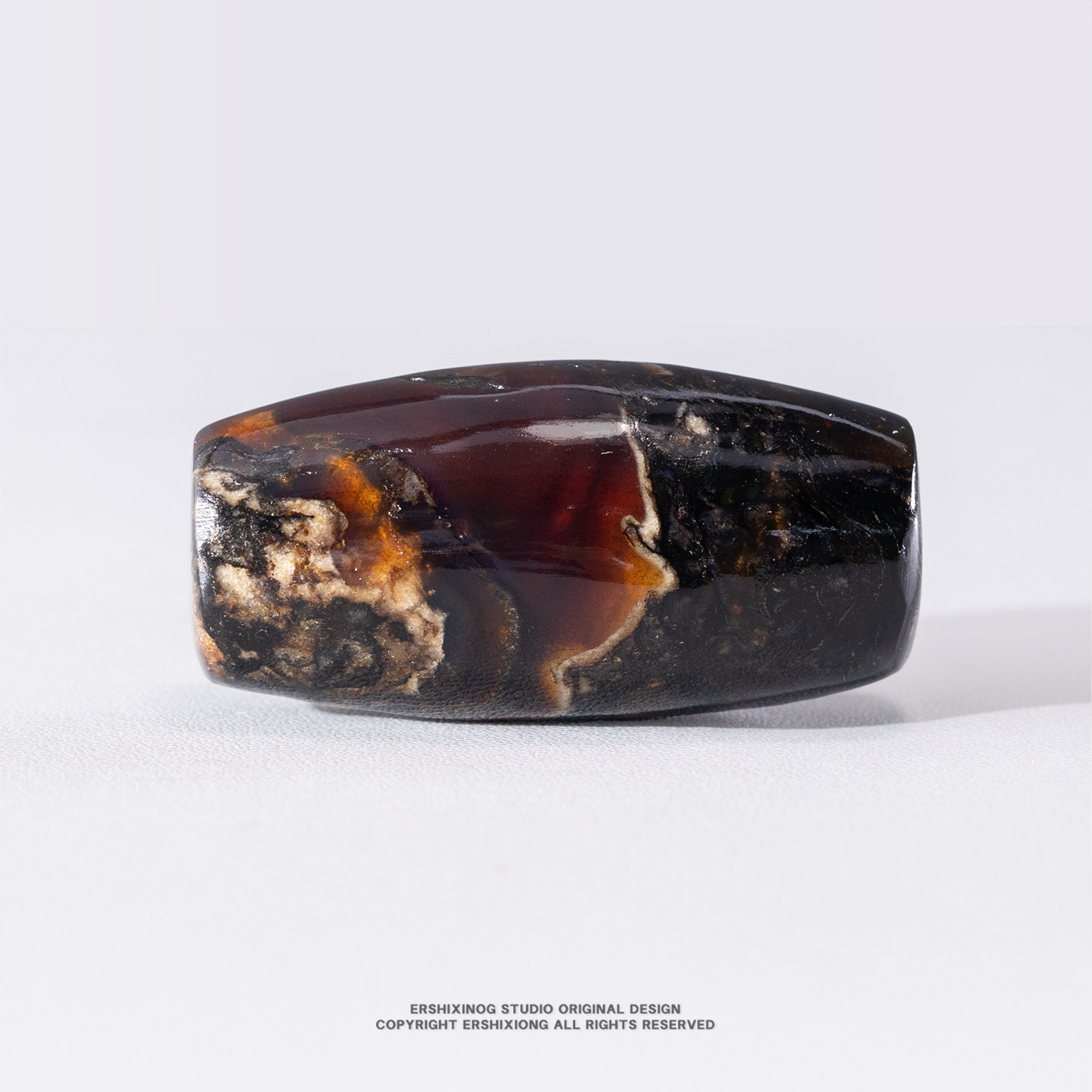 馆藏级•百年孤品天然最古老功效型琥珀稀有乌兰花翁桶珠超大尺寸