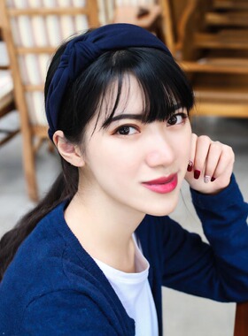 女士质感毛呢打结纯色宽边发卡