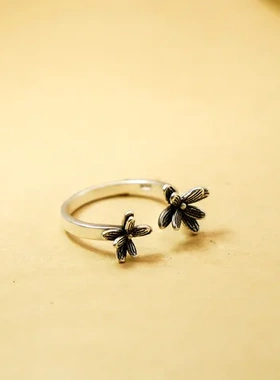 仿纯银复古饰品泰银仿古戒指花朵款式女款巧兰轩流行时尚风格