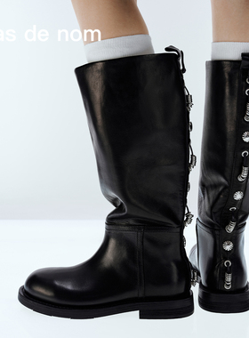 Pas de nom骑士精神复古未来主义邂逅中世纪软铠甲徽章骑士靴马靴