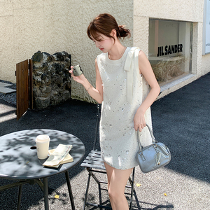 重工无袖小香风连衣裙女夏季2025新款高级感显瘦短款小个子直筒裙图片