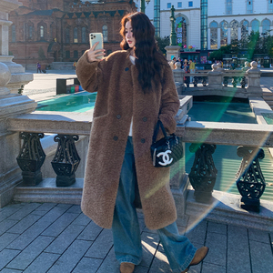 美拉德风翻领羊羔毛外套女中长款2025秋冬超好看加厚皮毛一体大衣图片