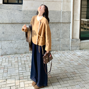 蕾丝拼接双面羊绒外套女2025冬季新款巨好看气质减龄短款毛呢上衣图片