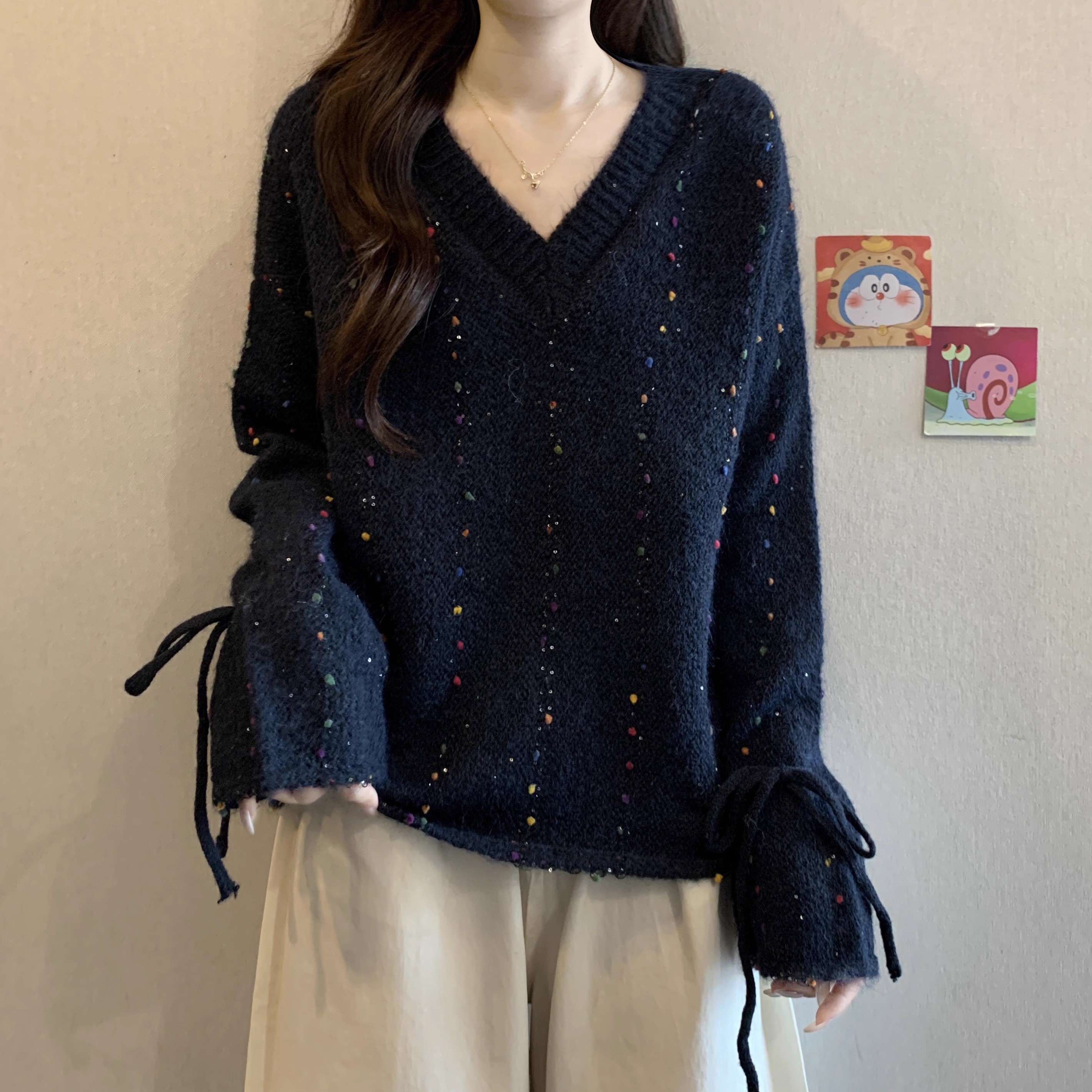 高级感彩点绑带V领正肩针织衫女