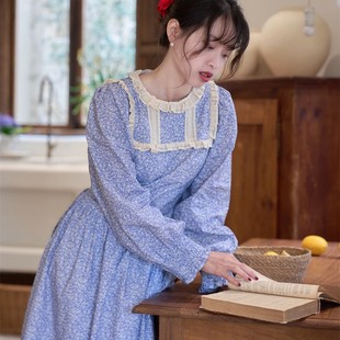 秋日唱詩班 好在 小個子重工古董收腰顯瘦米色蕾絲藍色碎花連衣裙