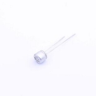 插件 NPXC0570L271MF D6.3xL5.7mm 7.5V ±20% 固态电容 270uF