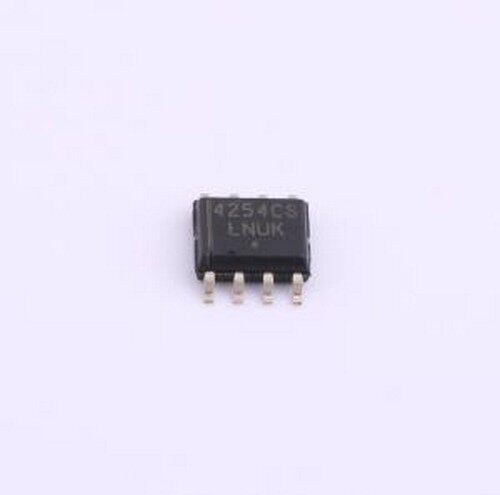NCV4254CPDSTR2G 线性稳压器(LDO) LDO 稳压器，70 mA，带跟踪 SO