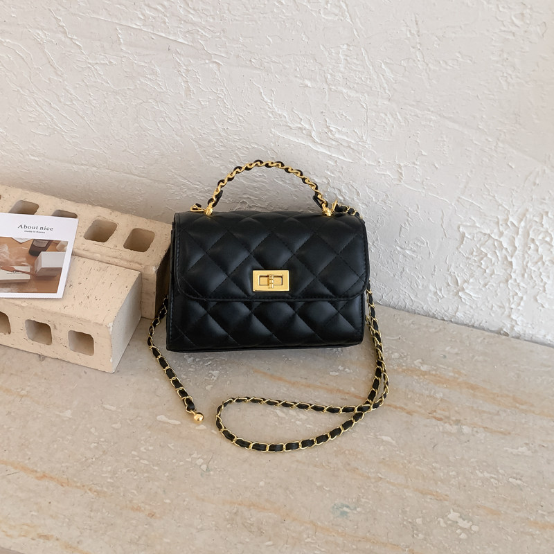 菱格纯色链条小方包2026春季新款潮流时尚单肩包简约洋气斜挎女包