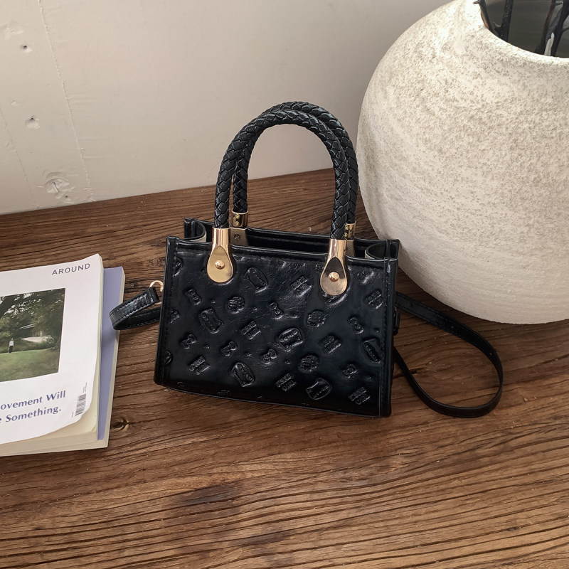 新款简约女包复古手提包2025女士夏新款时尚单肩纯色小方包