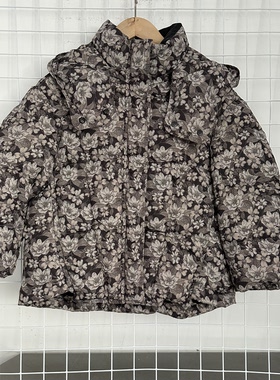 25年朋，剪吊牌，女宝短款连帽羽绒服，瑕疵，吊899，3210