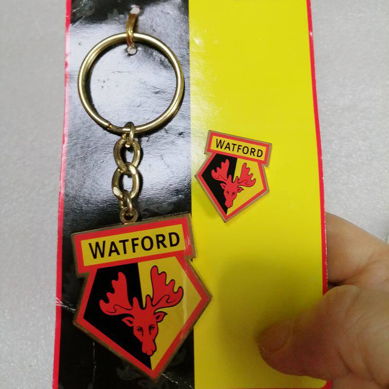 英格兰沃特福德足球俱乐部徽章及匙扣套装 衬衫配饰 男士胸针男16