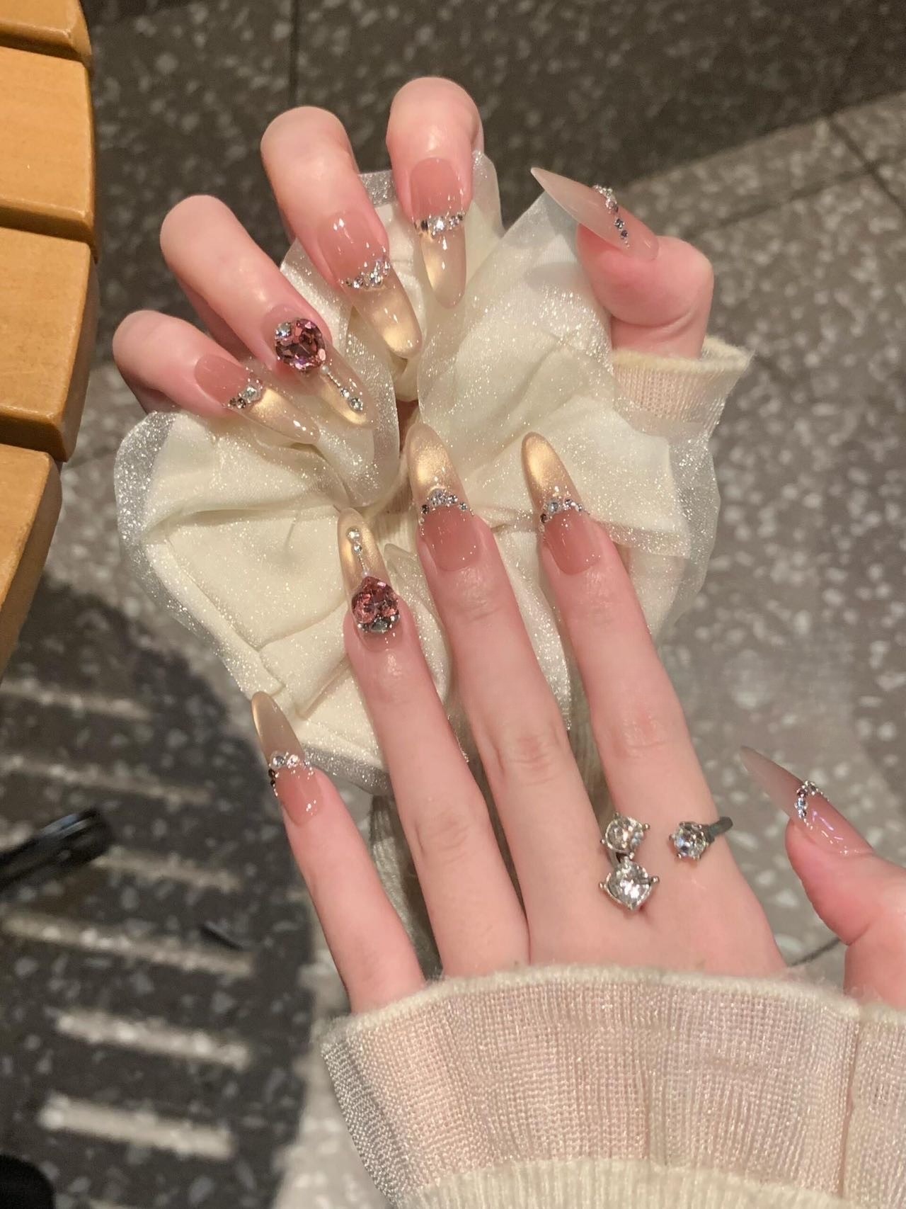 纯欲氛围感水嫩金光猫眼手工穿戴甲法式高级显白碎钻爱心粉锆美甲,彩妆/香水/美妆工具,穿戴甲/甲片,淘宝优惠券,粉丝福利购,淘宝优惠卷